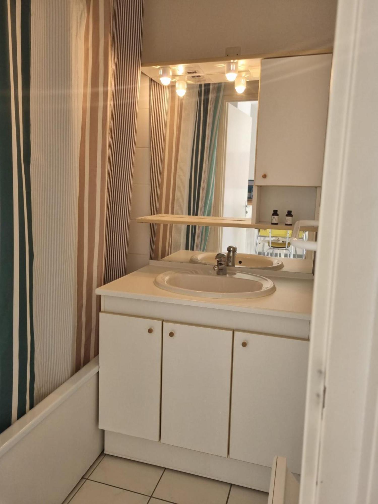 Appartement Du Golf Terrasse Piscine Tout A Pied Сибур Екстериор снимка